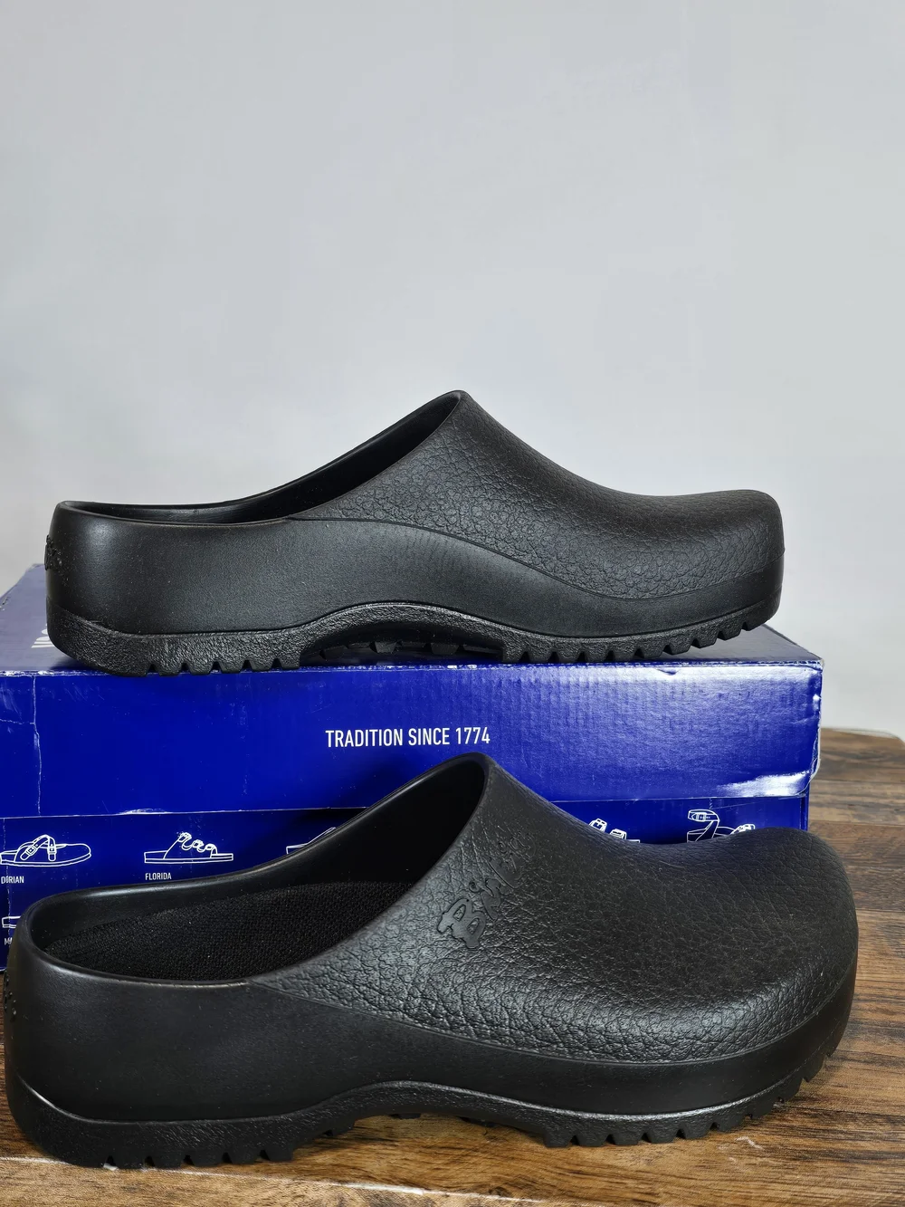 Birkenstock Slip Resistant Black Slip On Comfort Clog for Men Size 8